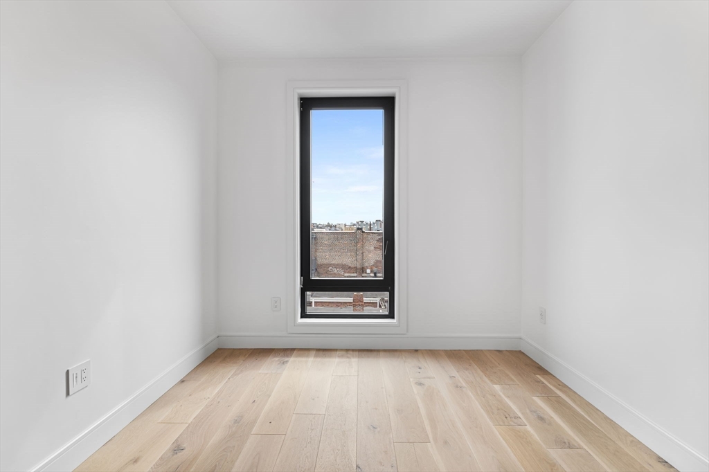 33 A Street # 404 Unit: #404