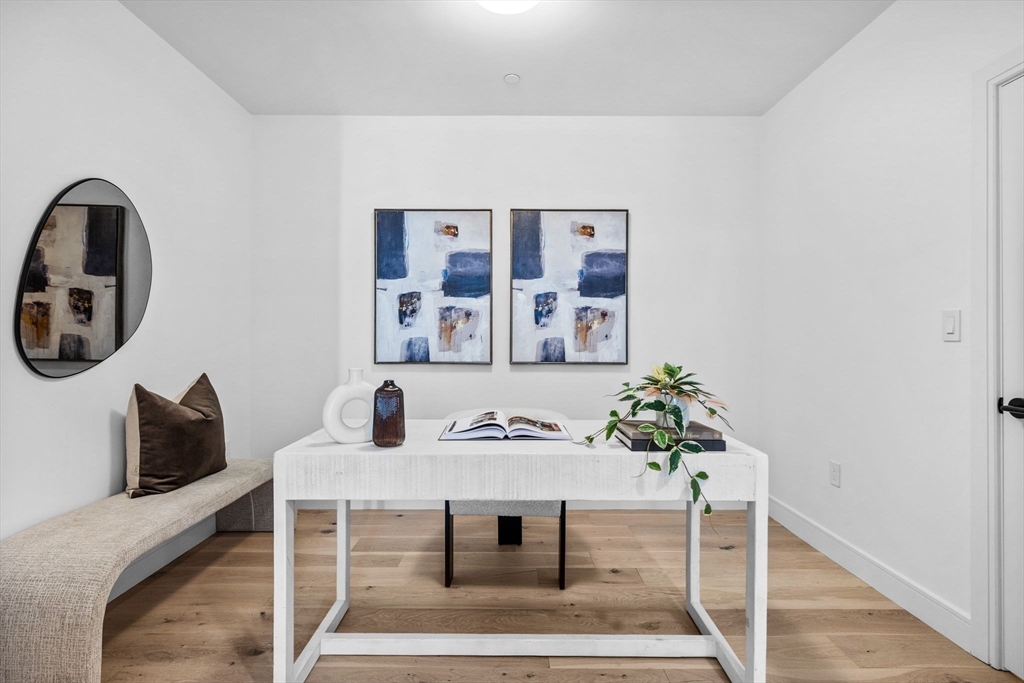 33 A Street # 404 Unit: #404