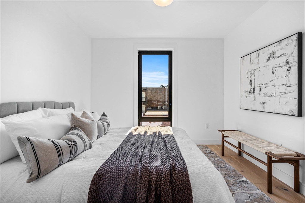 33 A Street # 404 Unit: #404