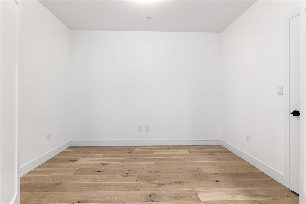 33 A Street # 404 Unit: #404