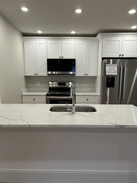 15-21 Carson Street # 6