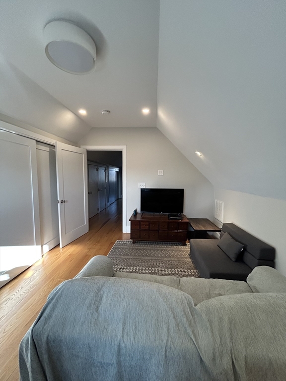 319 Washington St. # 3