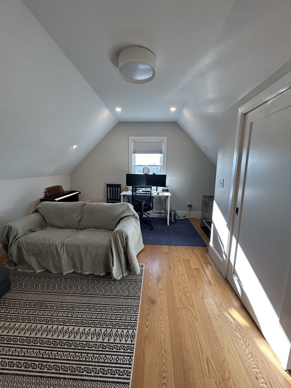 319 Washington St. # 3