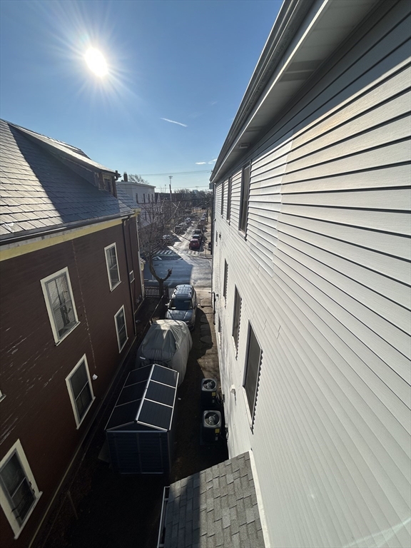 319 Washington St. # 3