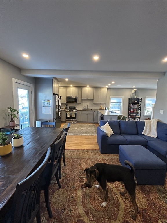 319 Washington St. # 3