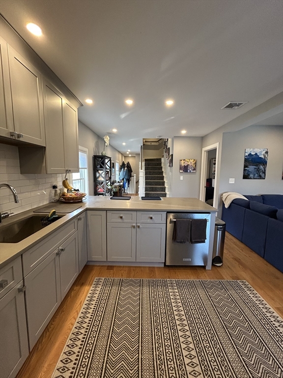 319 Washington St. # 3