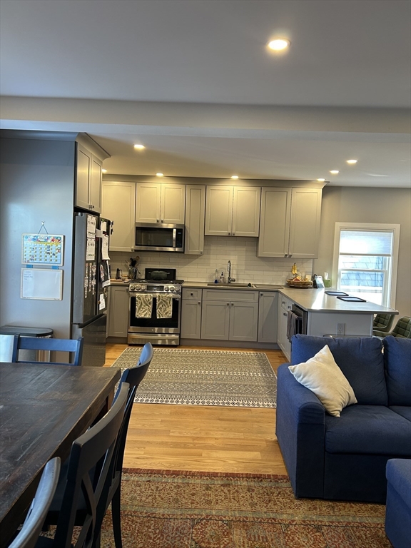 319 Washington St. # 3