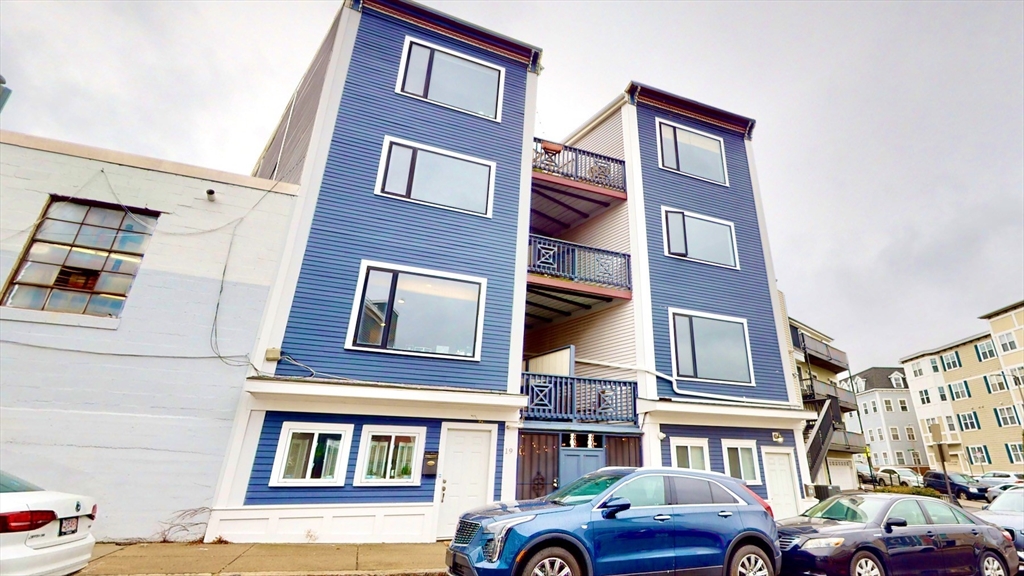 19 Emerson St # 1
