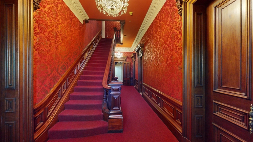 789 Esst Broadway # 1A