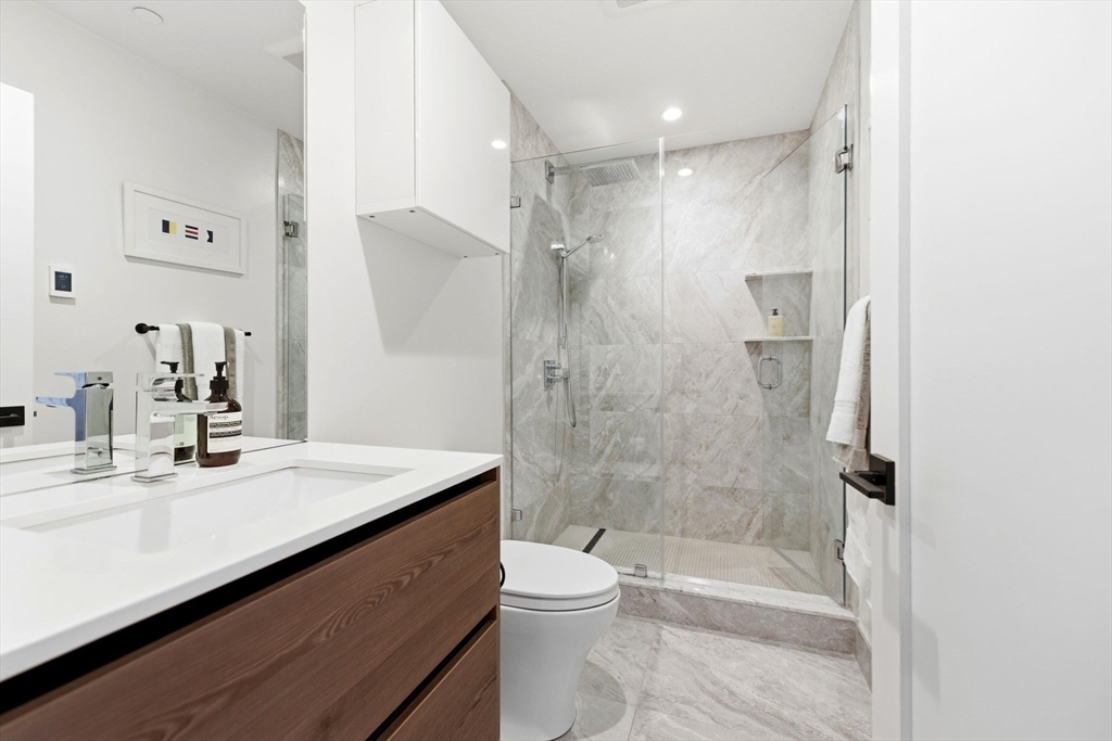 472 W Broadway # 201