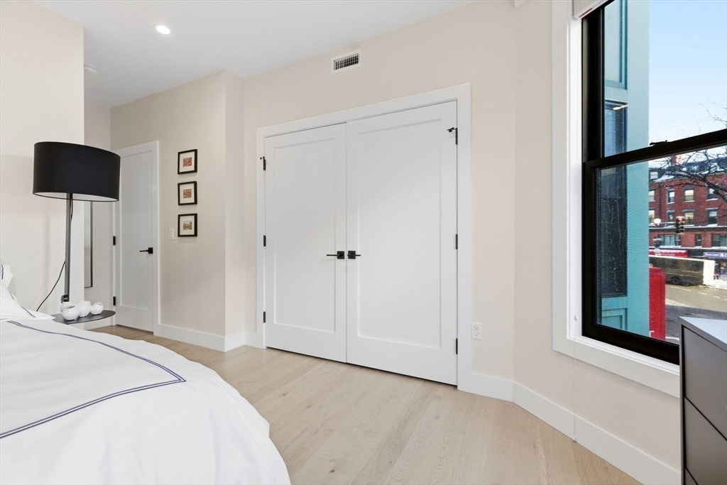 472 W Broadway # 201