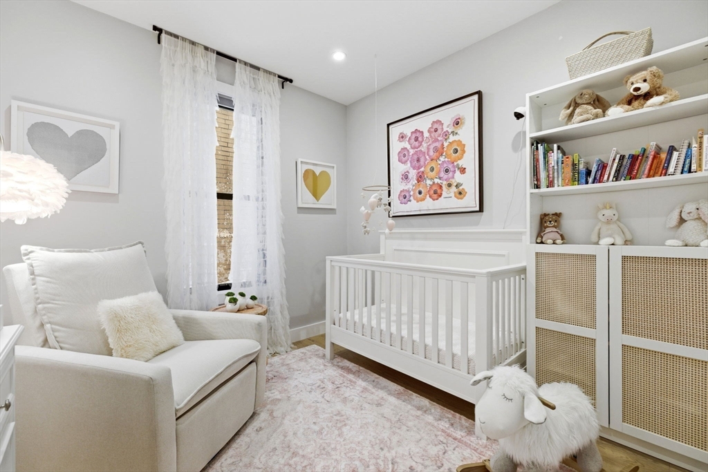 472 W Broadway # 201