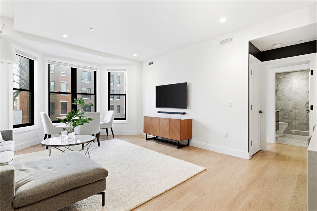 472 W Broadway # 201