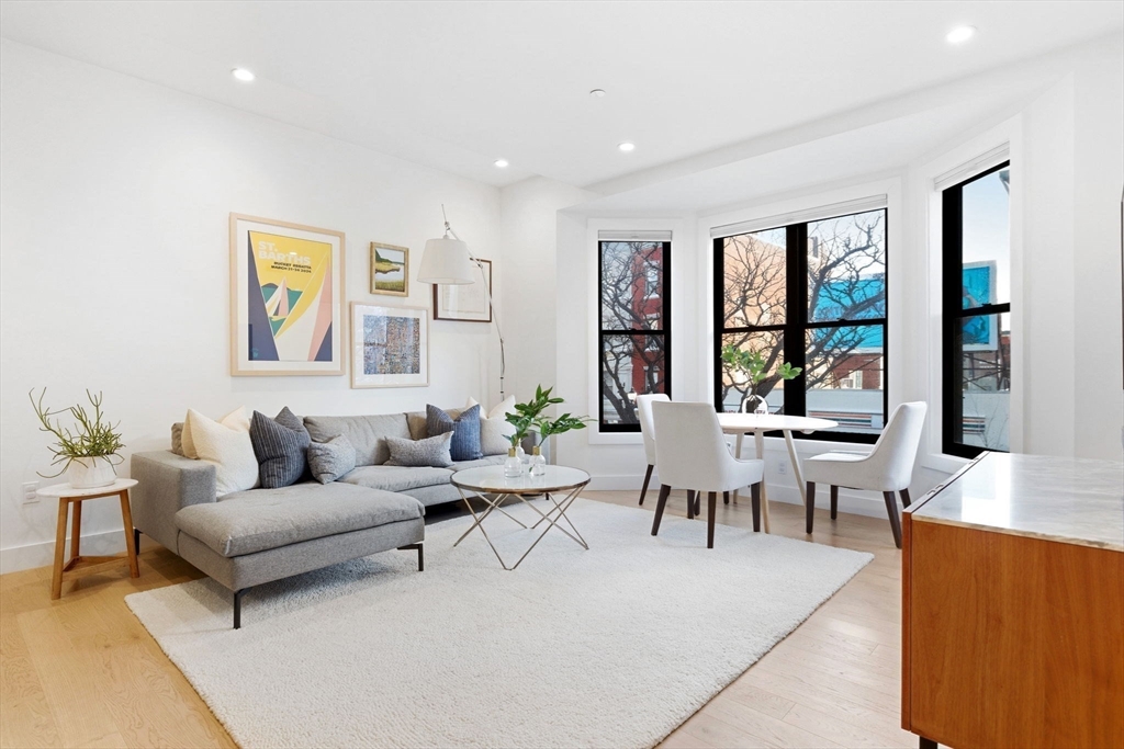 472 W Broadway # 201