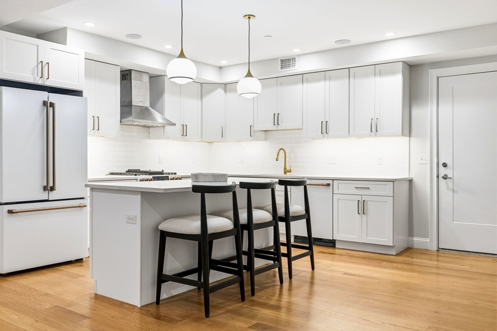 40 Westmoreland Street # 5