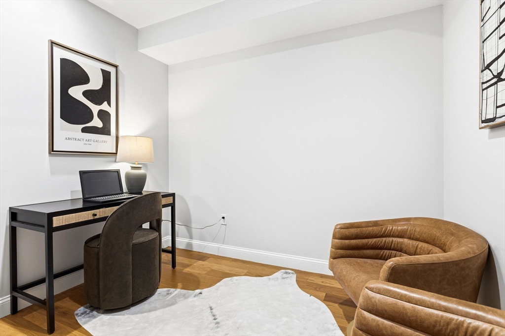 40 Westmoreland Street # 5