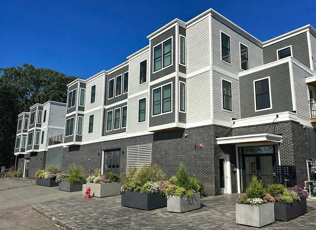 40 Westmoreland Street # 5