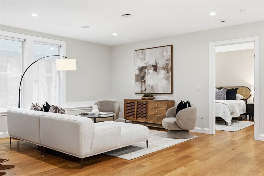 40 Westmoreland Street # 5