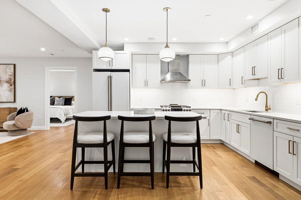 40 Westmoreland Street # 5