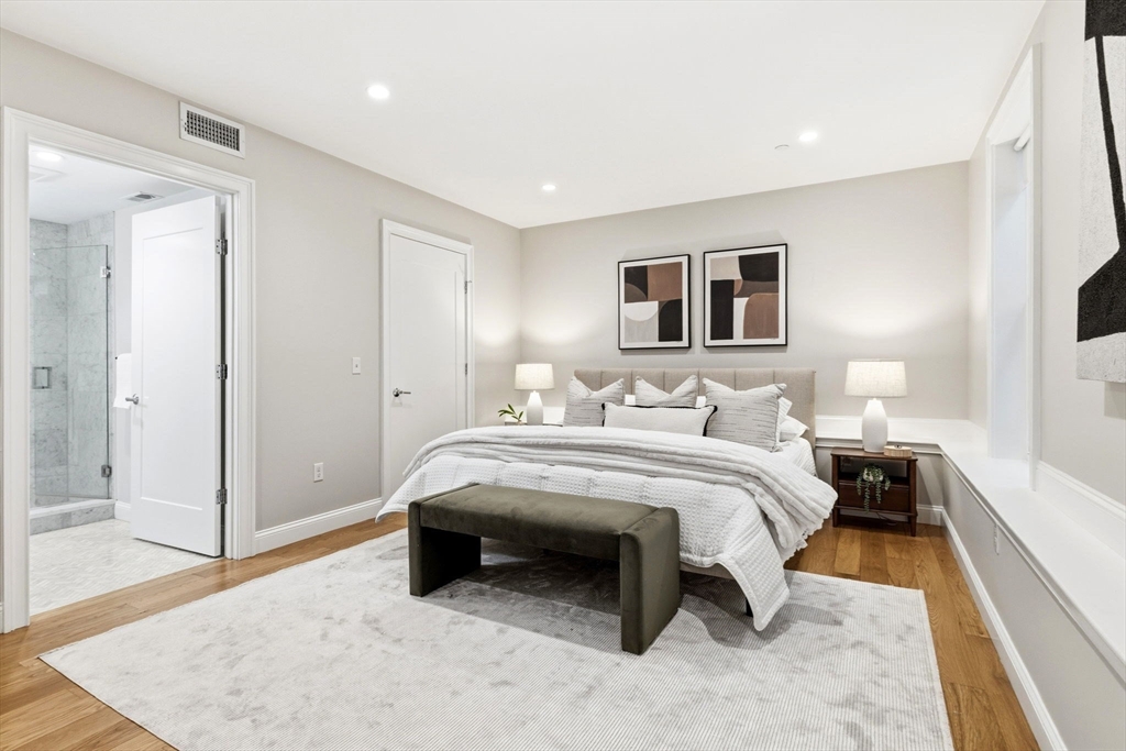 40 Westmoreland Street # 5