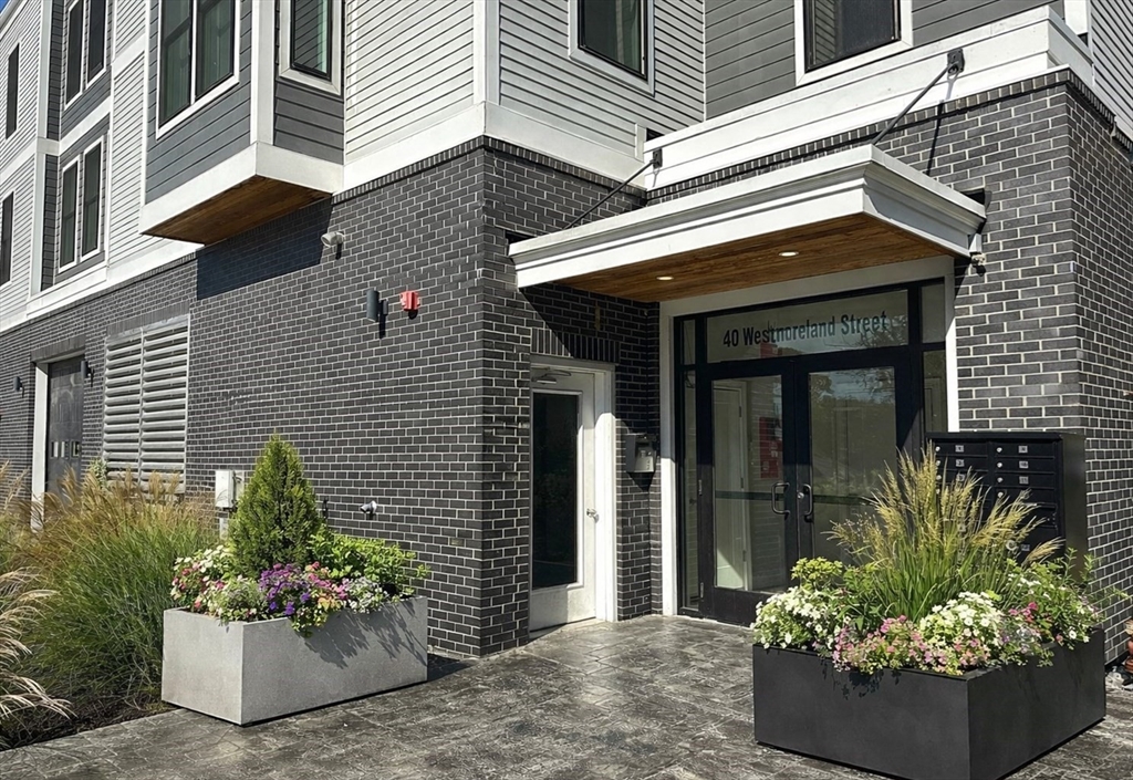 40 Westmoreland Street # 5