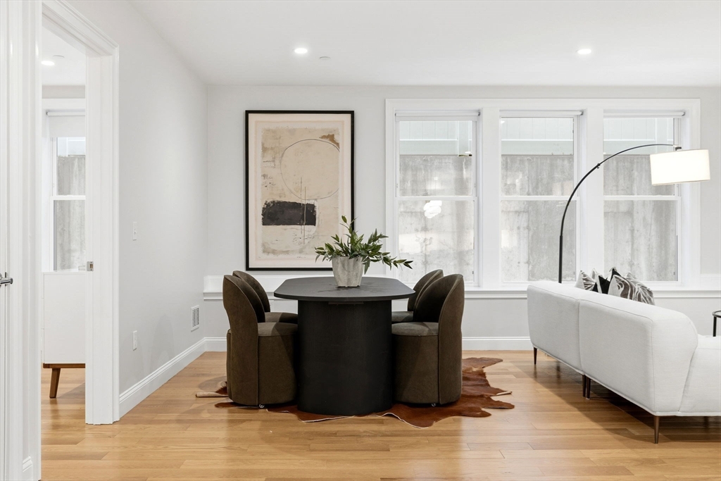 40 Westmoreland Street # 5