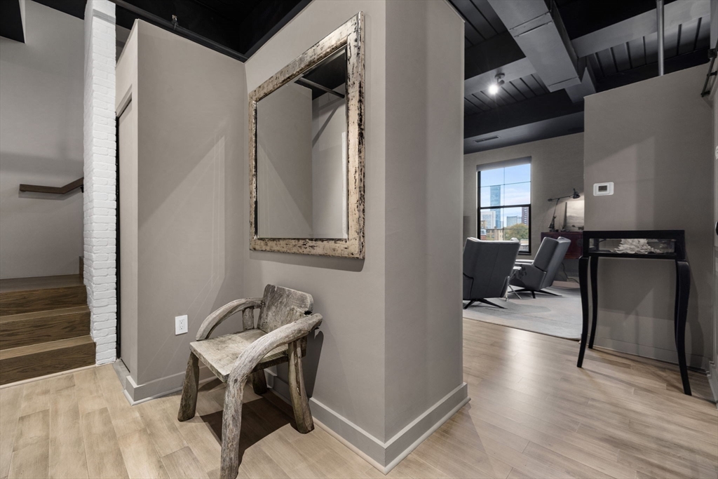 27 Wareham Street Unit: Penthouse