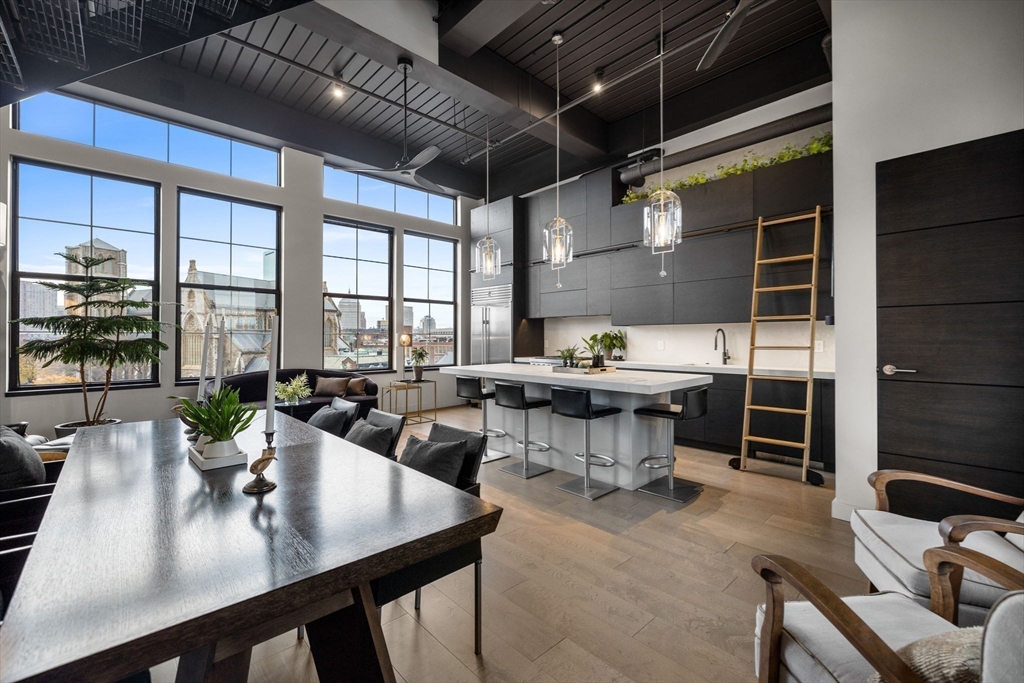 27 Wareham Street Unit: Penthouse