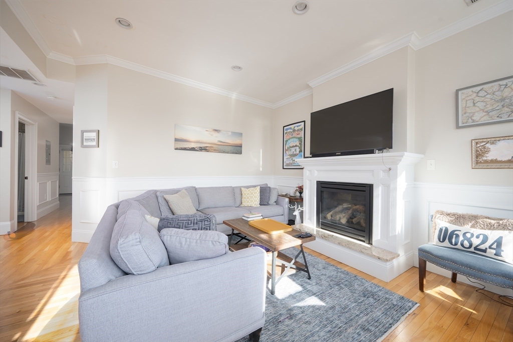 458 East 6th St # 3