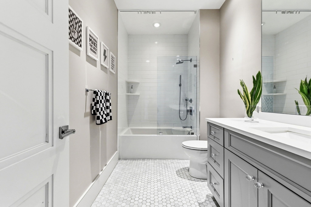 621 East First Street # 5 Unit: A-5