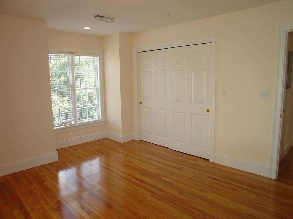 50 B Street # 6
