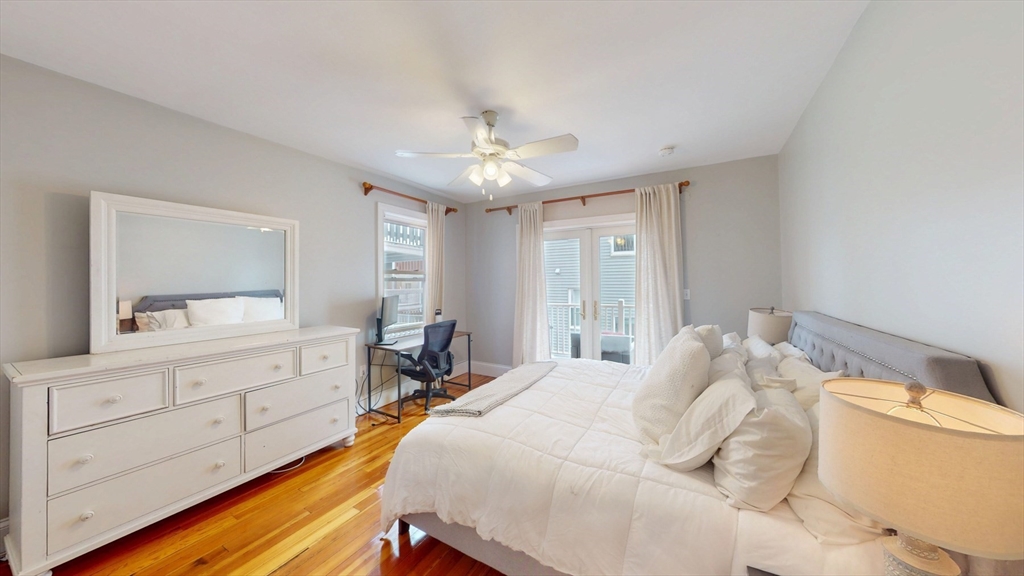 435 E 7th St # 2