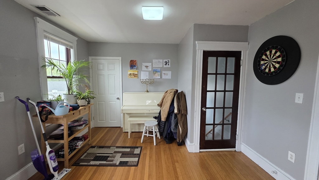 138 Nonantum St # 1