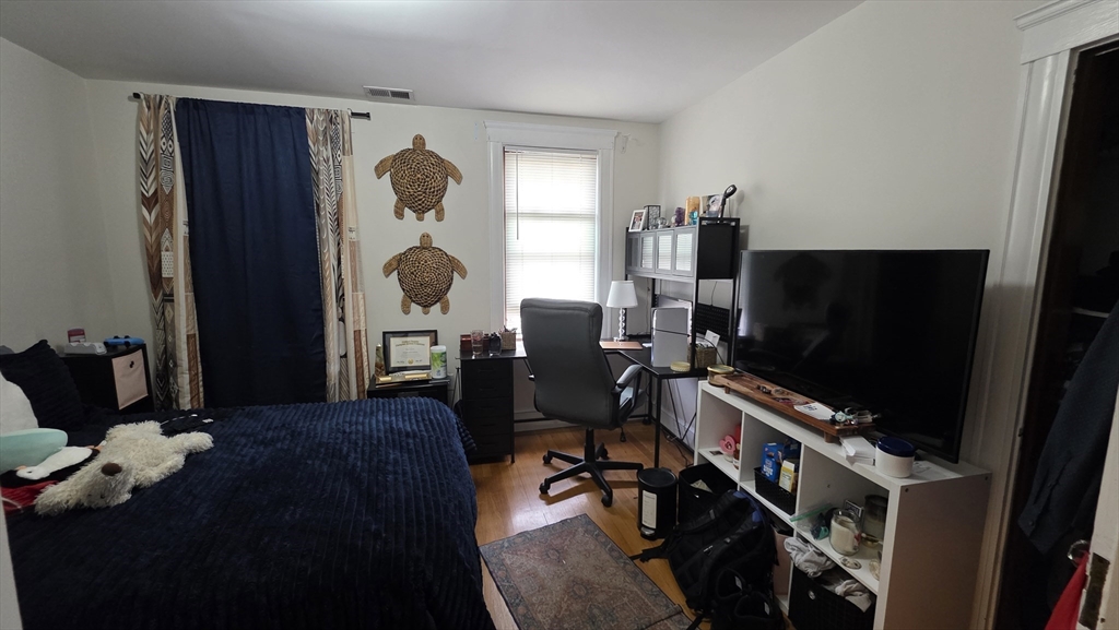 138 Nonantum St # 1