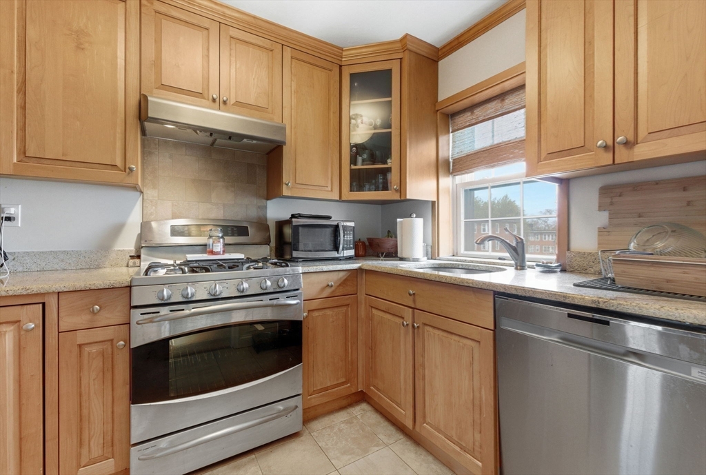 9 Lennon Ct # 13