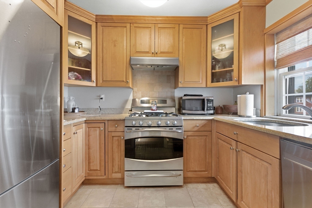 9 Lennon Ct # 13