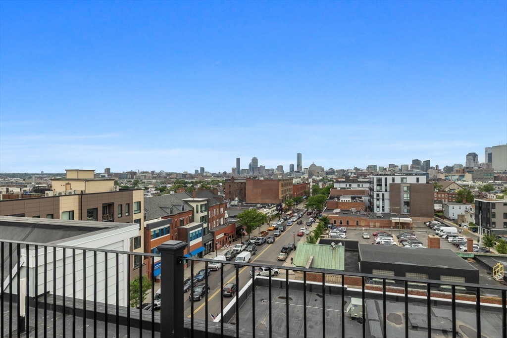472 W Broadway # 202