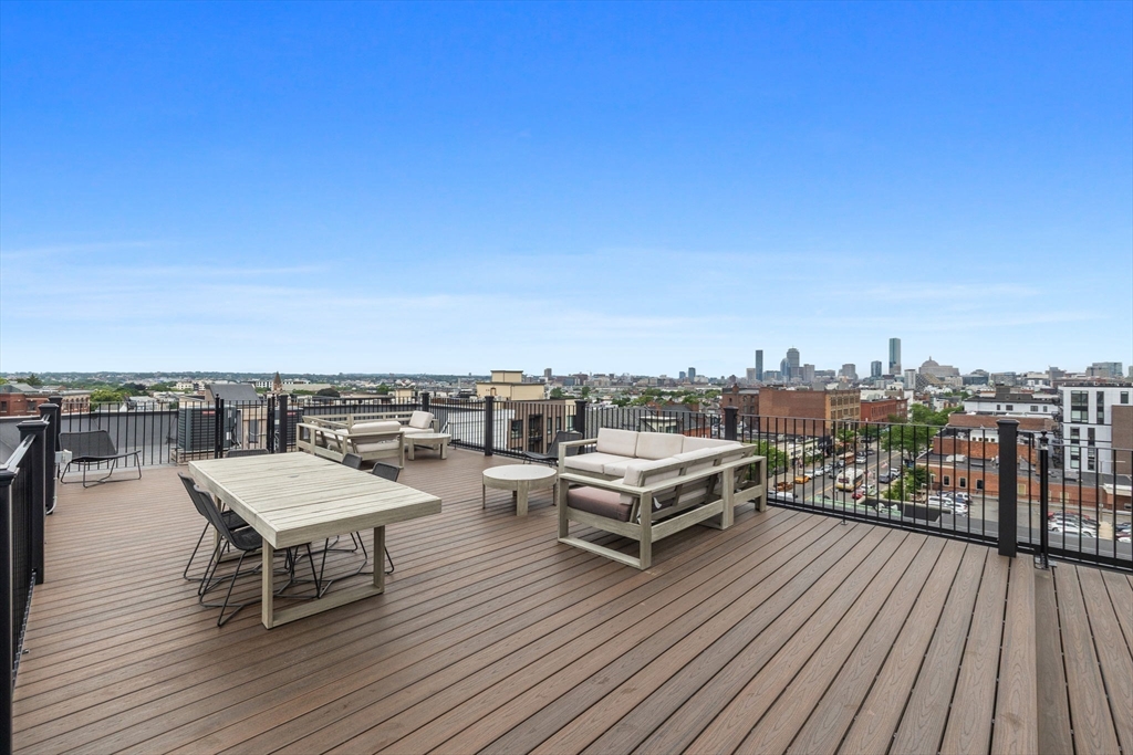 472 W Broadway # 202