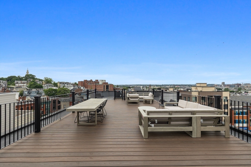 472 W Broadway # 202