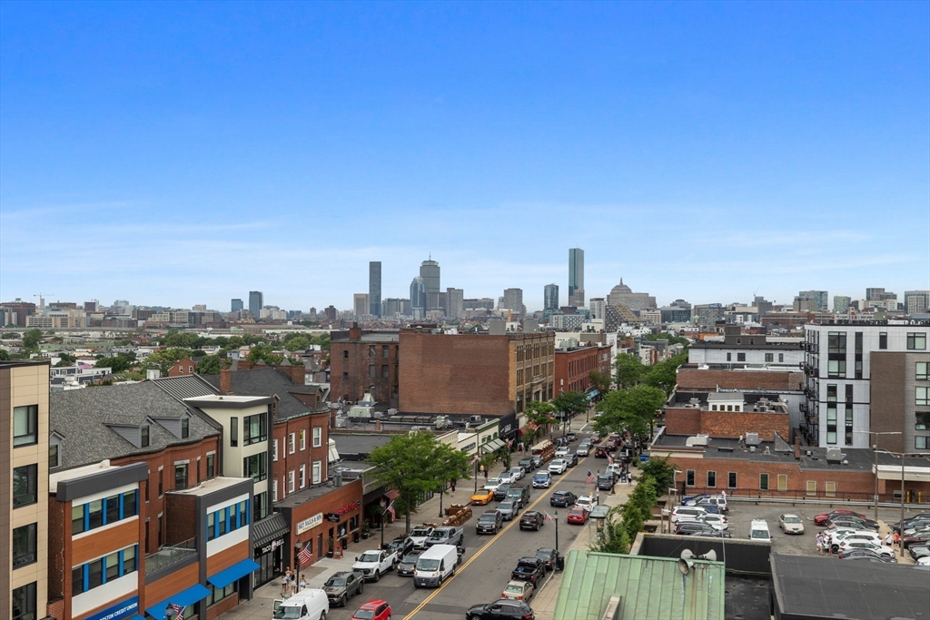 472 W Broadway # 202