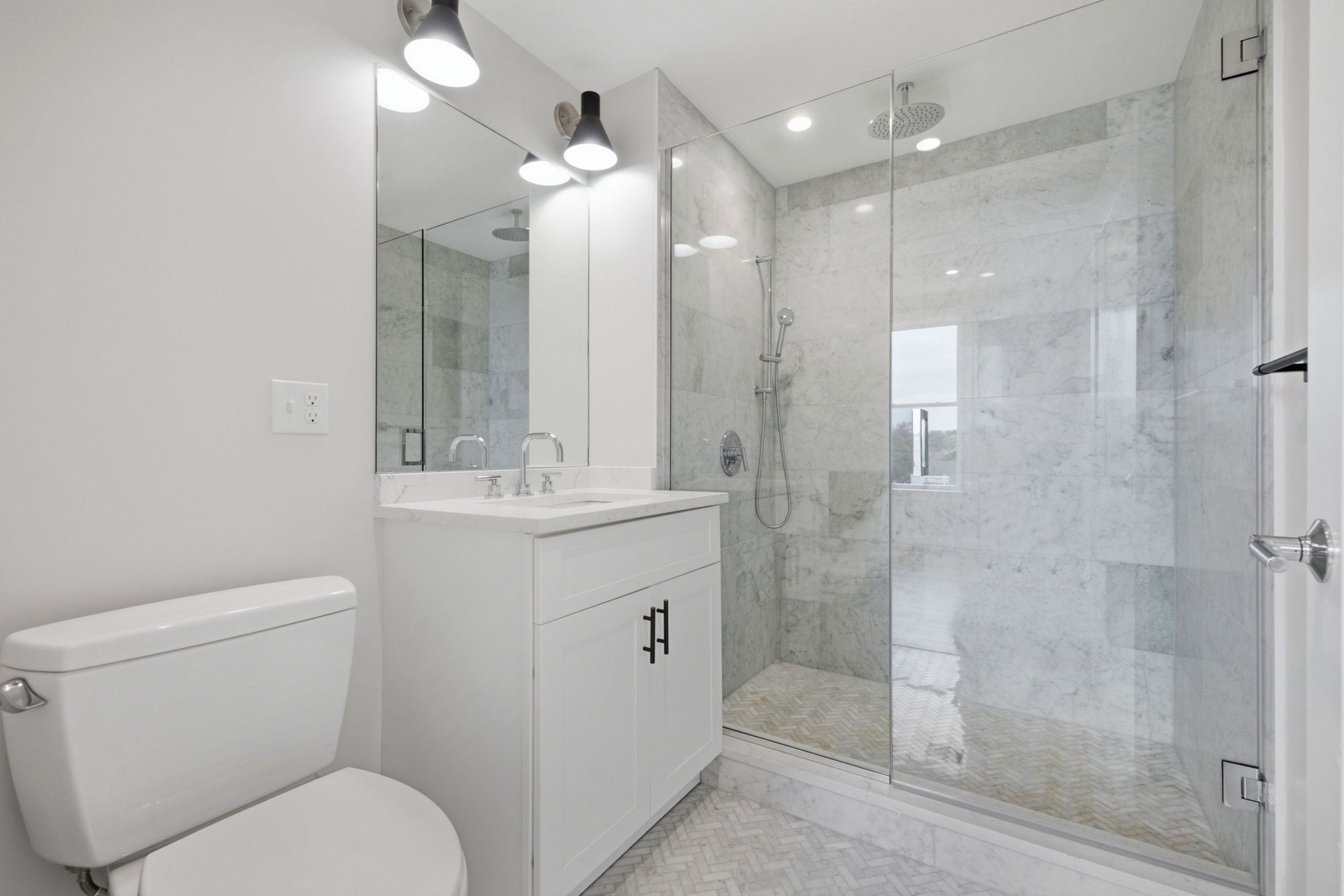 40 Westmoreland St # 8