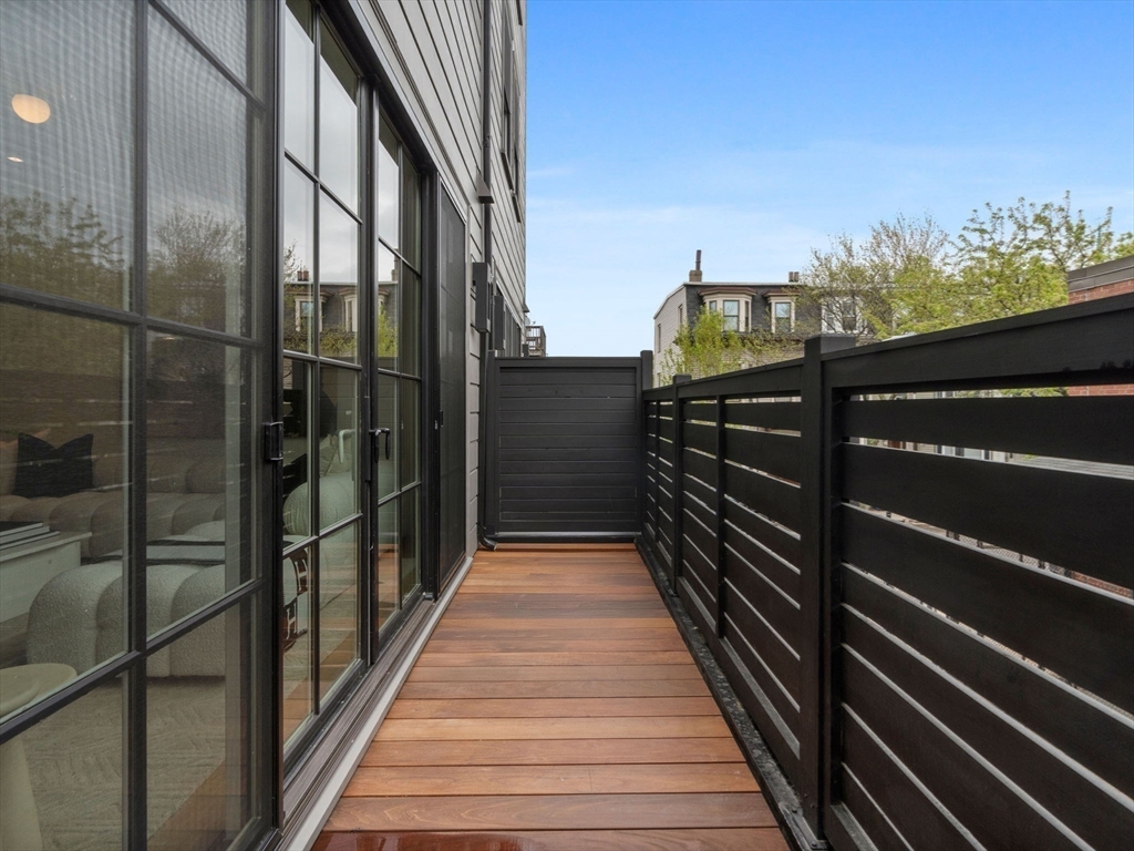 561 East Broadway # 561