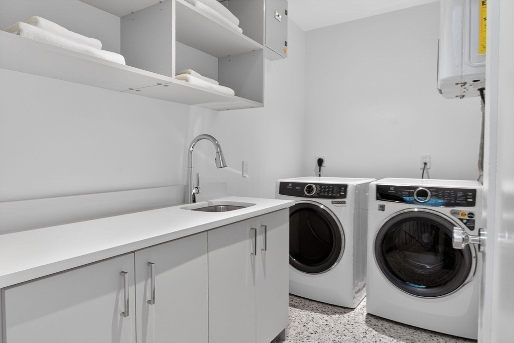 561 East Broadway # 561