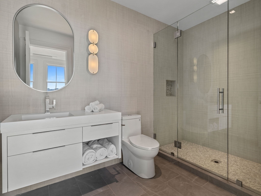 561 East Broadway # 561