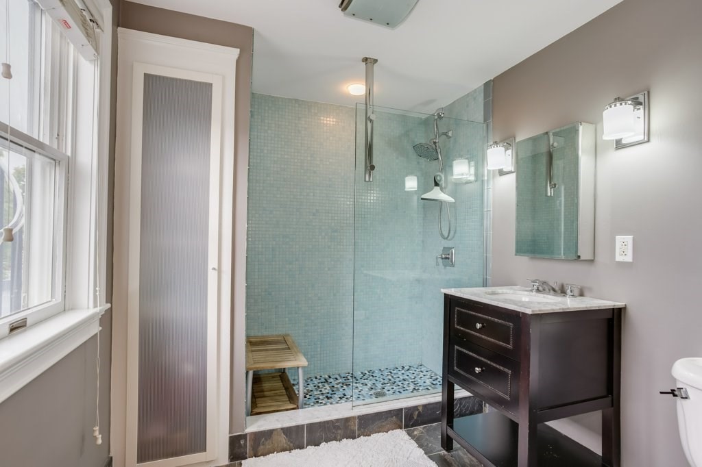 214-216 W 7th St # 2L