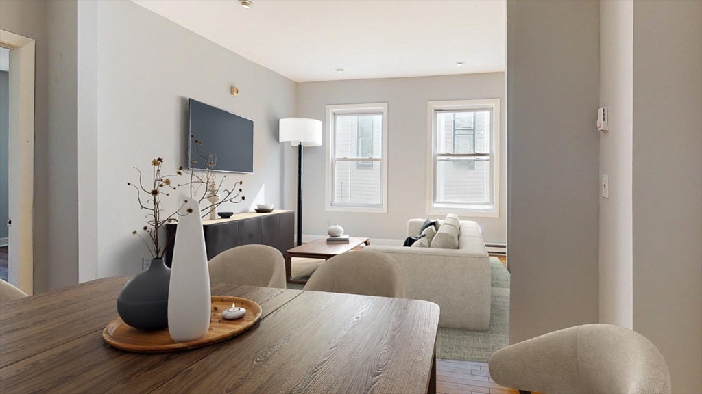 5 Sutton St # 3A