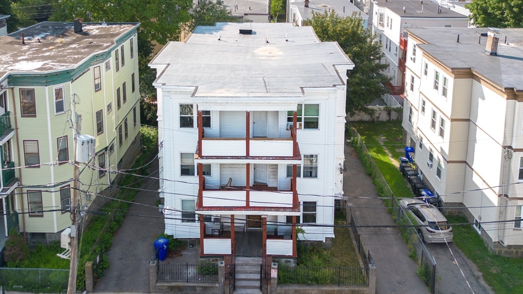 5 Sutton St # 3A