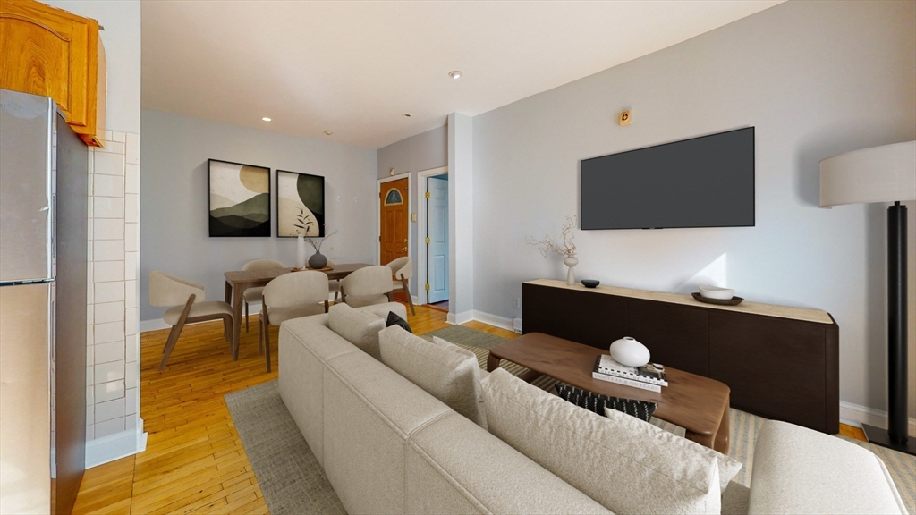 5 Sutton St # 3A