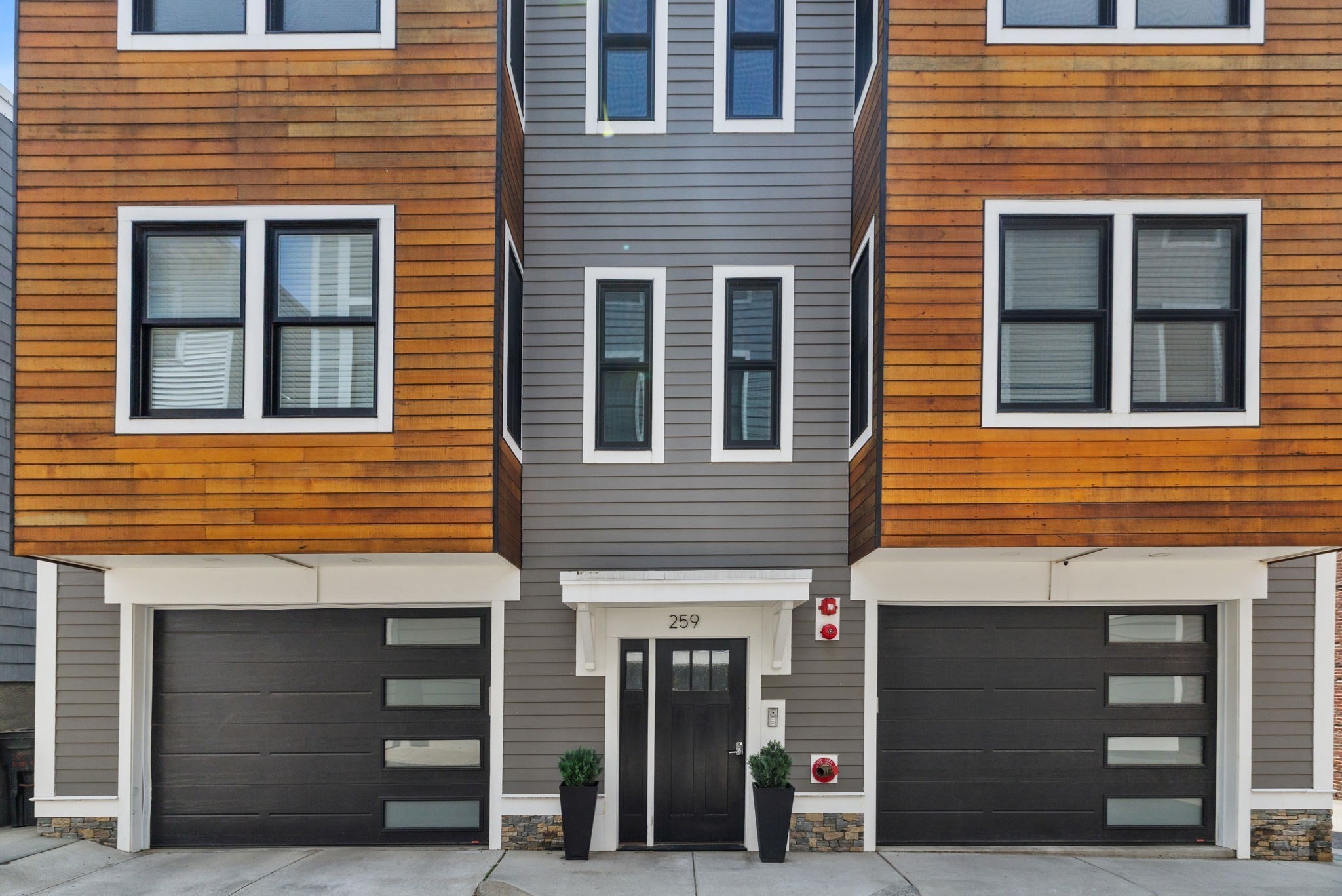 259 Gold St # 1