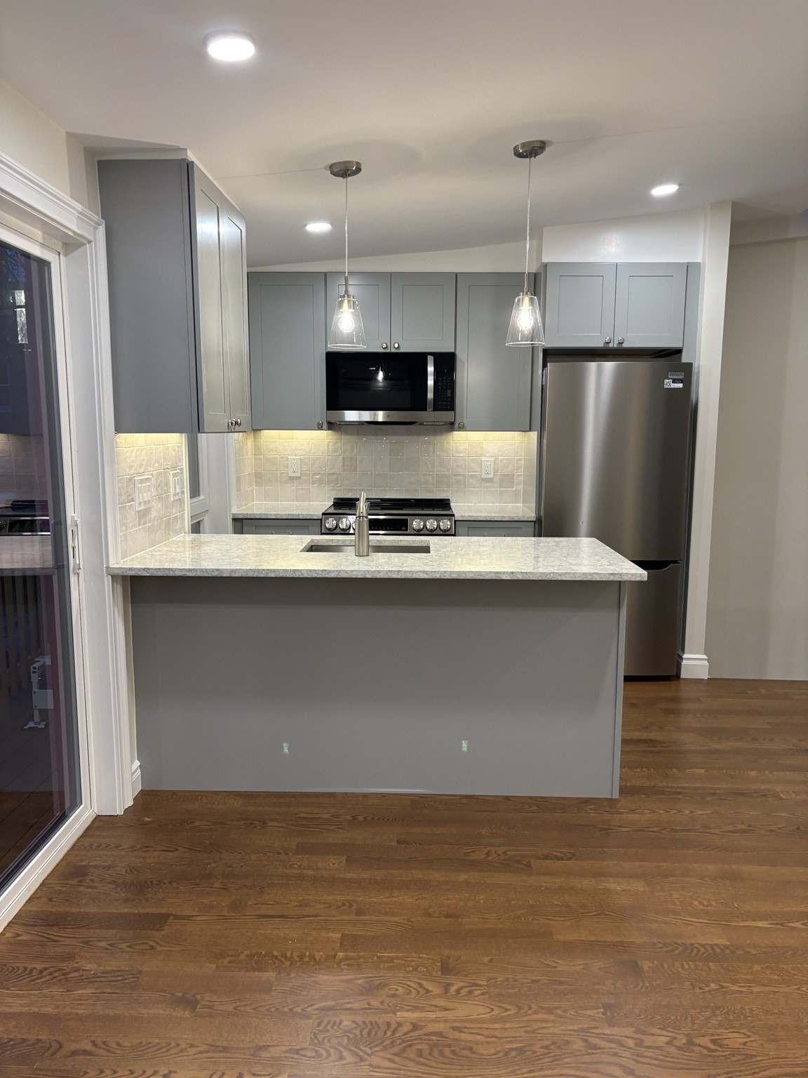 11 Burrill Pl # 3